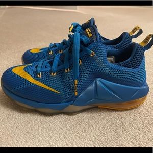 Nike “LeBron James” Air Kids Sneakers